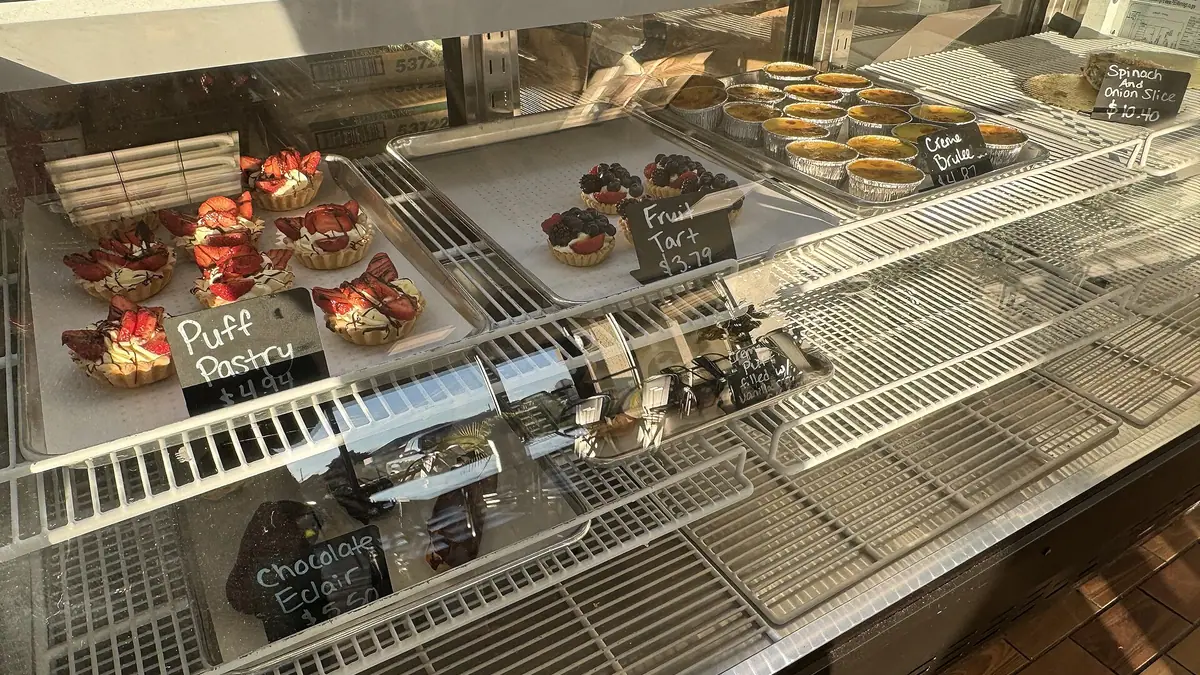 Le Grand Jour – patisserie in Palmers Green, London